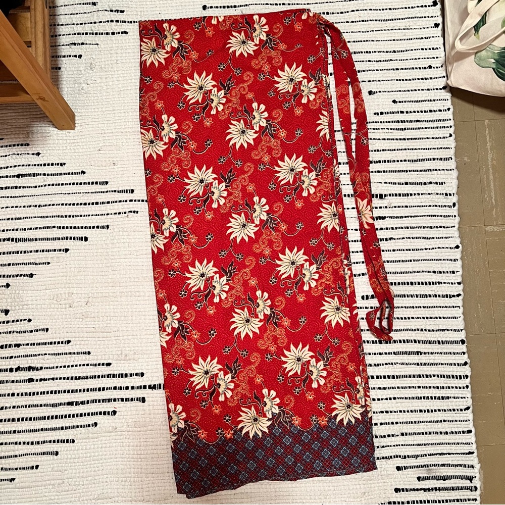NWOT Malaysian batik wrap skirt sarong